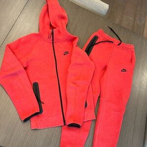 Nike Tech hooted jacket and joggers in Red